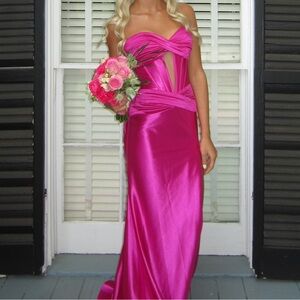 Sherri Hill Fuchsia Prom Dress